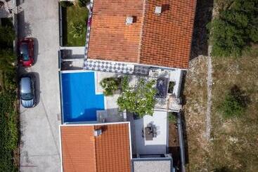 Villa View Mostar With Jacuzzi & Seasonal Heated Pool