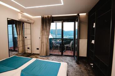 Villa View Mostar With Jacuzzi & Seasonal Heated Pool