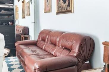 Joivy Vintage And Gorgeous 2 Bed Flat Near Sforzesco Castle