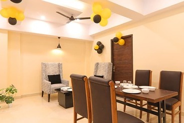 Fabhotel Blueark