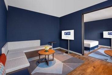 هتل Holiday Inn & Suites Qingdao Jinshui, An Ihg