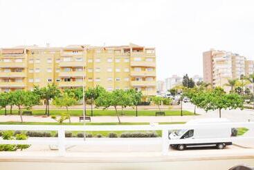 Piso Algarrobo Beach