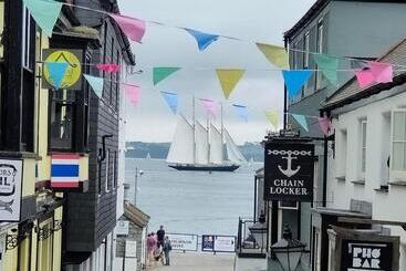 Puffin. Comfortable Annexe Central Falmouth