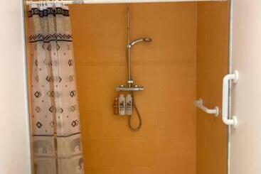 Puffin. Comfortable Annexe Central Falmouth