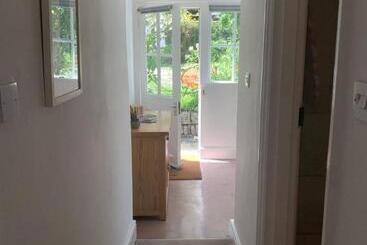 Puffin. Comfortable Annexe Central Falmouth