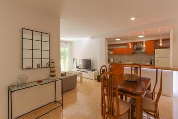 Residencial Alondras 1  6 Pax By Costablancarent