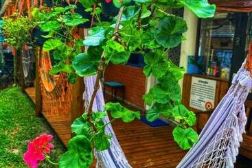 هاستل Pousada Morada Das Flores