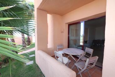 Apartamento Nueva Ribera Ref: 6030