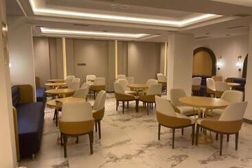 تختخواب و صبحانه The Biancho Hotel Old City   Special Category