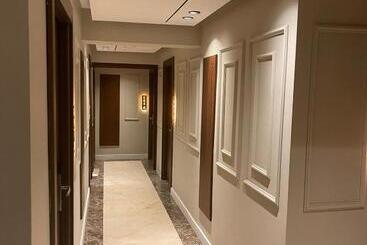 تختخواب و صبحانه The Biancho Hotel Old City   Special Category