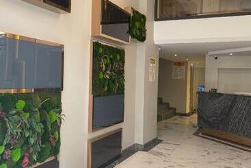 تختخواب و صبحانه The Biancho Hotel Old City   Special Category