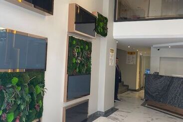 تختخواب و صبحانه The Biancho Hotel Old City   Special Category