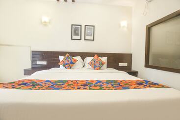 Fabhotel La Volga   Nr Morjim Beach