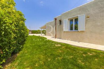 Casina Greca By Rivedelsalento
