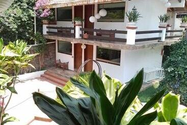 هتل Casa Dalinda