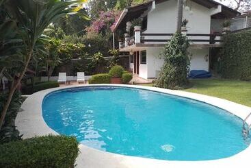 هتل Casa Dalinda