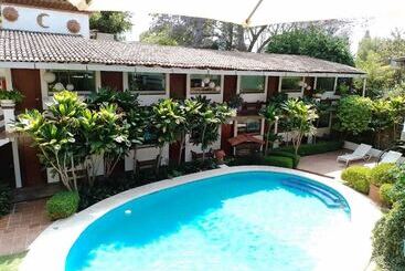 هتل Casa Dalinda