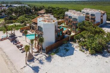 هتل Nerea Tulum