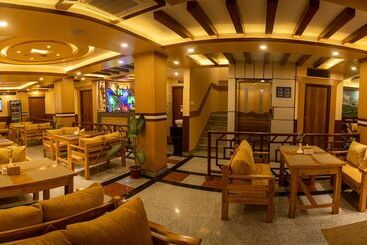 هتل Satkar Pvt Ltd