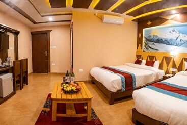 هتل Satkar Pvt Ltd