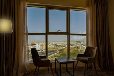 هتل W Suites
