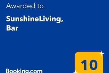 Sunshineliving, Bar