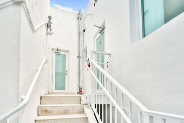 West Deco