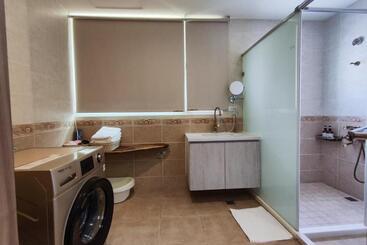 هاستل 棚棚屋室內帳篷民宿inn