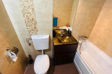 Bucharest Apartment Near The Center, Subway, Mall And Park