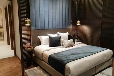 هتل Grand Villas Near Delhi Igi Airport