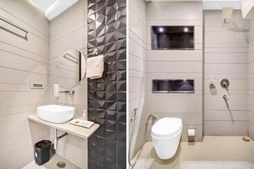 هتل Grand Villas Near Delhi Igi Airport