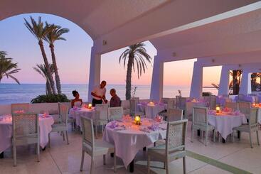 هتل Hari Club Beach Resort