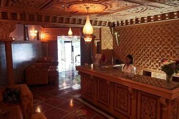 هتل Hôtel Volubilis Meknès
