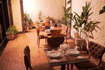 هتل Hôtel Volubilis Meknès