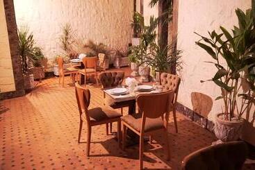 هتل Hôtel Volubilis Meknès
