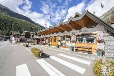 Monterosa Cozy Apartment 200mt From Ski Happy Rentals