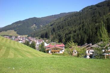 پانسیون Landhaus Staudacher