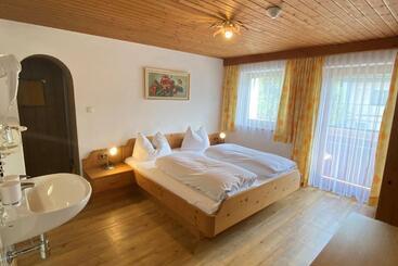 پانسیون Landhaus Staudacher