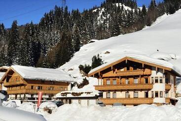 پانسیون Landhaus Staudacher