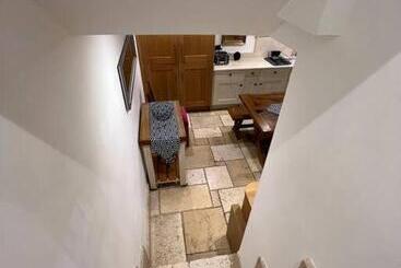 The Horners   Log Burner, Cheshire Village, Parking, Walks, Aga, Dogs