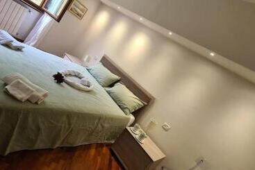 Жильё для туристов Casa Vacanza Monalba Sul Lago D Iseo