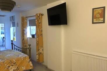 Daffodil House Annex, Cynghordy, West Wales