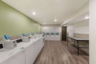هتل Woodspring Suites Dayton North