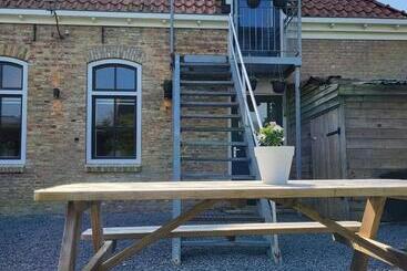 In De Boerderij