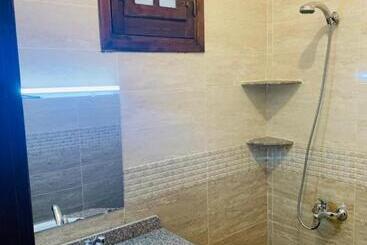 Relaxing 2 Bdrm With Strong Wi Fi And Private Garden