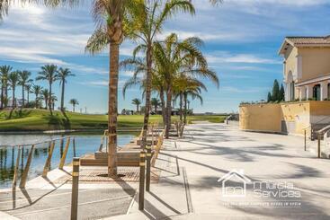 Spectacular And Stylish 2 Bed Aparment   Aa1711lt