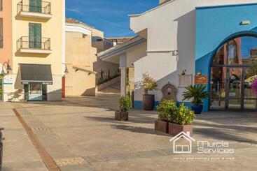 Spectacular And Stylish 2 Bed Aparment   Aa1711lt
