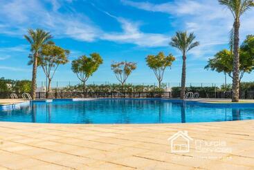 Spectacular And Stylish 2 Bed Aparment   Aa1711lt
