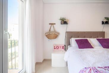 Spectacular And Stylish 2 Bed Aparment   Aa1711lt