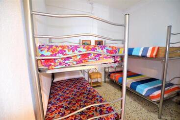 Villa Rosa 10 Personas Montbarbat Costa Brava